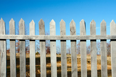 2015-Pullmann-Services-Images-Com-Fencing