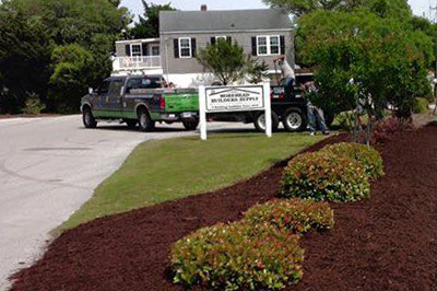 2015-Pullmann-Services-Images-Com-Mulch
